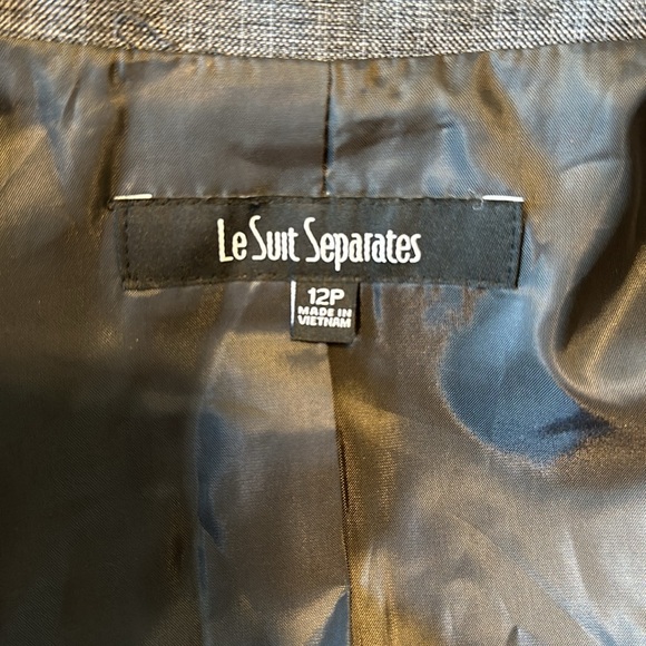 Le Suite Separates Jacket and Pantsuit Size 12P - Picture 6 of 10